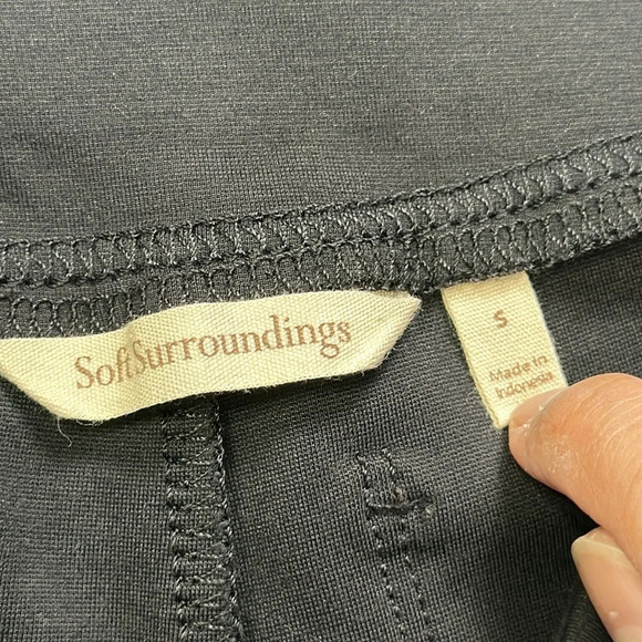 Soft Surroundings Black Pull On Pants Rayon Nylon Blend Womens Size Small - Picture 5 of 12